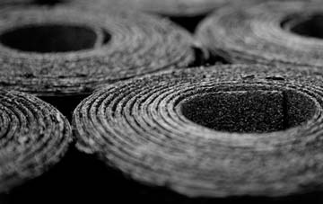 Lache bitumen roof disadvantages